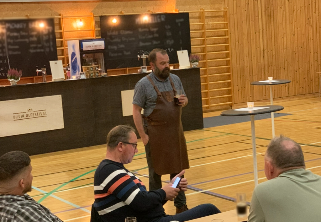 Ølsmaking med Tommy Holen Helland på Buvik ølfestival